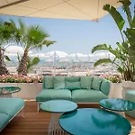 Riviera 5*