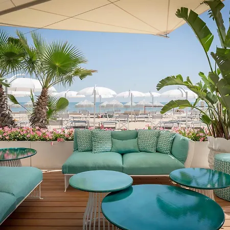 Riviera 5*