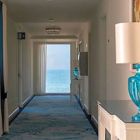 Riviera 5*